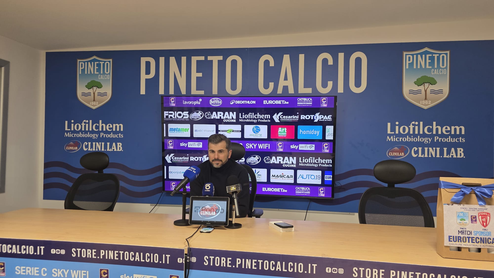 Tisci's Pineto: Injuries & Strategic Turnover for Upcoming Battles